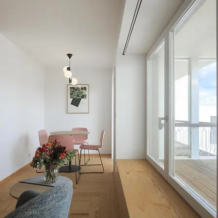 Serviced - Principe Real Apartment *